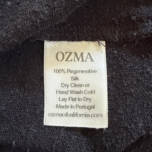 OZMA Black Slim-Fit Turtleneck Top - Picture 3 of 5